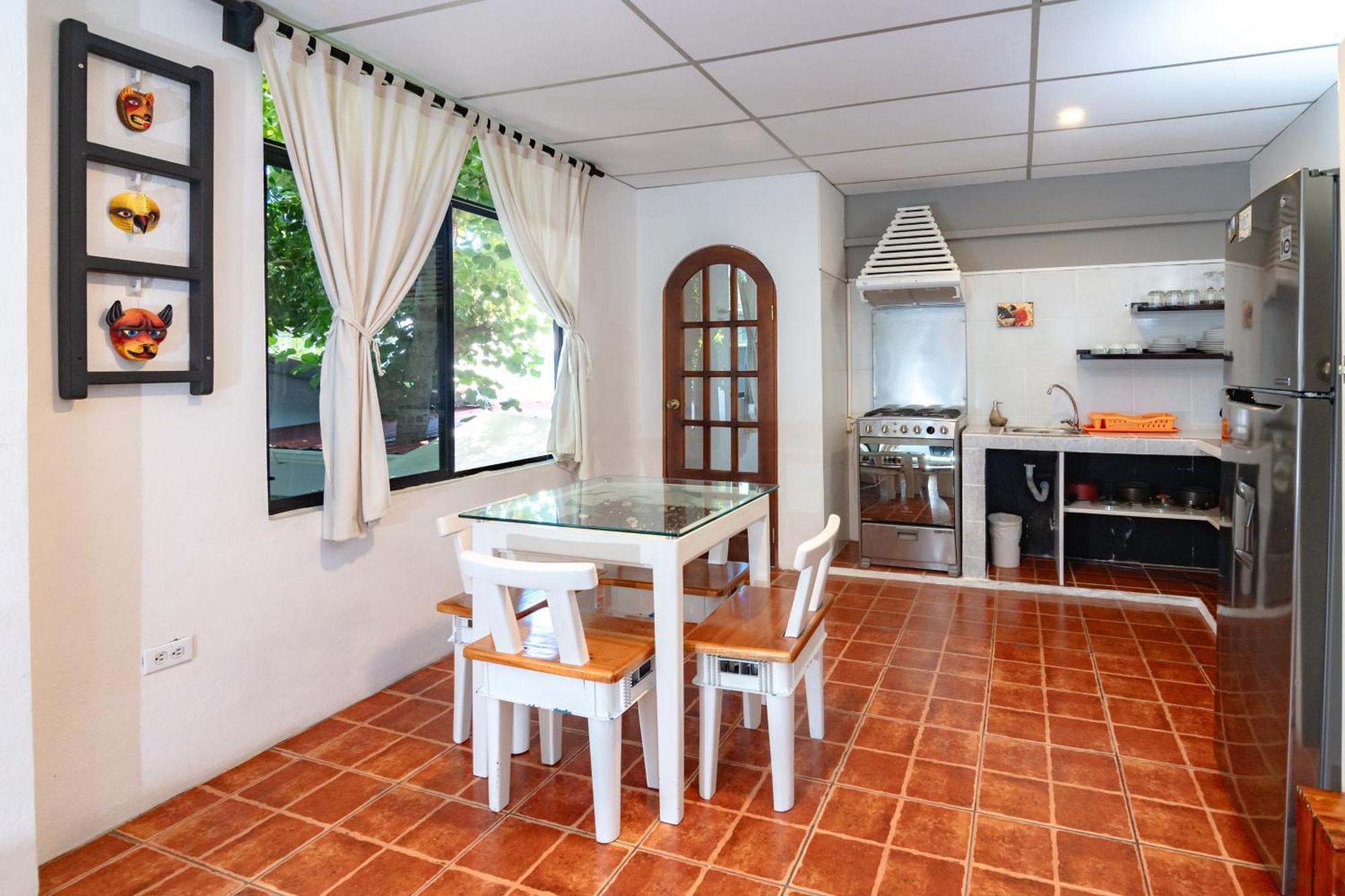 La K-Leta Boutique Guesthouse Puerto Ayora  Εξωτερικό φωτογραφία